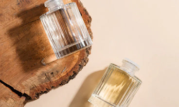 Cum să îți găsești parfumul „semnătură” fără să cheltui o avere